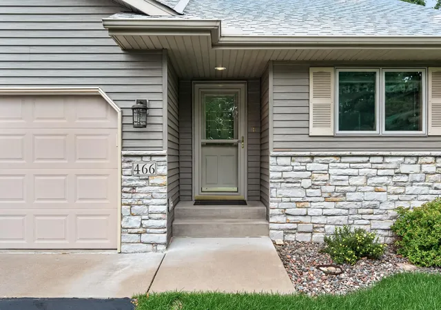 4th image of 466 Cedar Ct, Taylors Falls, MN 55084 | MLS# 7096326