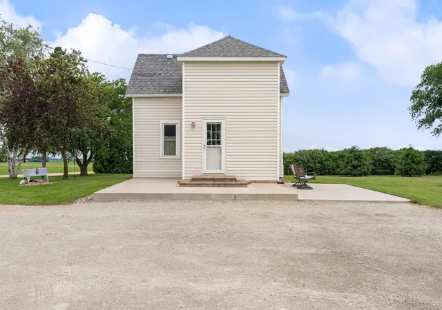 1st image of 2637 Sw 92nd Ave, Owatonna, MN 55060 | MLS# 7096330