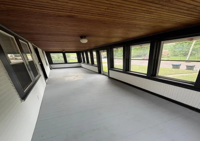 Photo 2 of Single family home for sale at 643 Mound Ave, Mankato, MN 56001 | MLS# 7096331 | Listing updated on 2026-09-03
