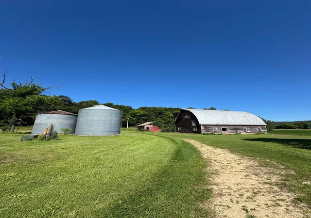 4th image of 5263 County 22, Houston, MN 55943 | MLS# 7096345