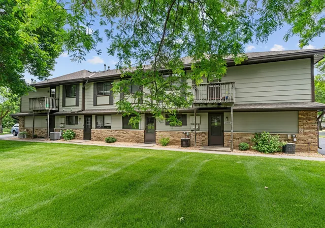 Homes for sale in Eden Prairie, MN | 13359 Zenith Ln, Eden Prairie, MN 55346 | MLS# 7096348