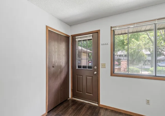 Homes for sale in Eden Prairie, MN | 13317 Zenith Ln, Eden Prairie, MN 55346 | MLS# 7096365