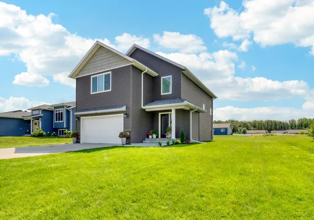 1st image of 1923 Longview Dr, Detroit Lakes, MN 56501 | MLS# 7096367