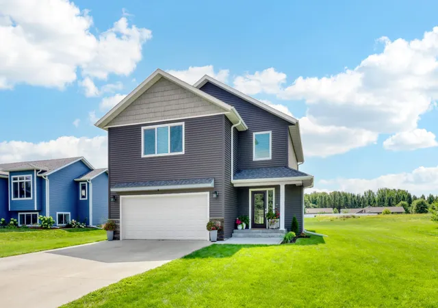Photo 1 of Single family home for sale at 1923 Longview Dr, Detroit Lakes, MN 56501 | MLS# 7096367 | Listing updated on 2026-10-03