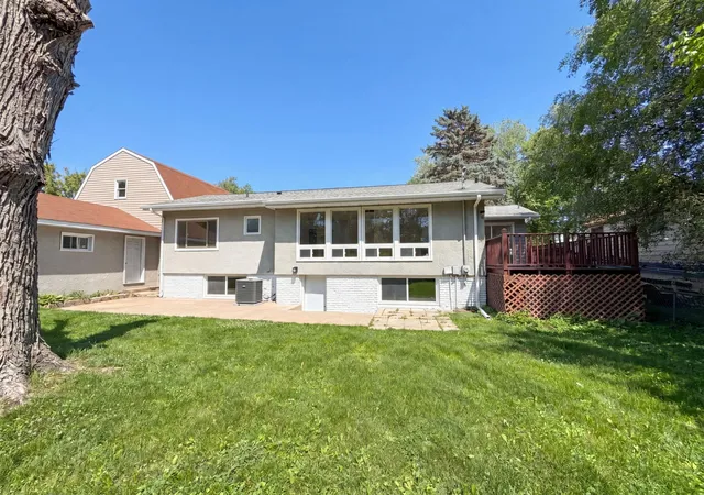 Homes for sale in Maplewood, MN | 1695 Abell St, Maplewood, MN 55117 | MLS# 7096369