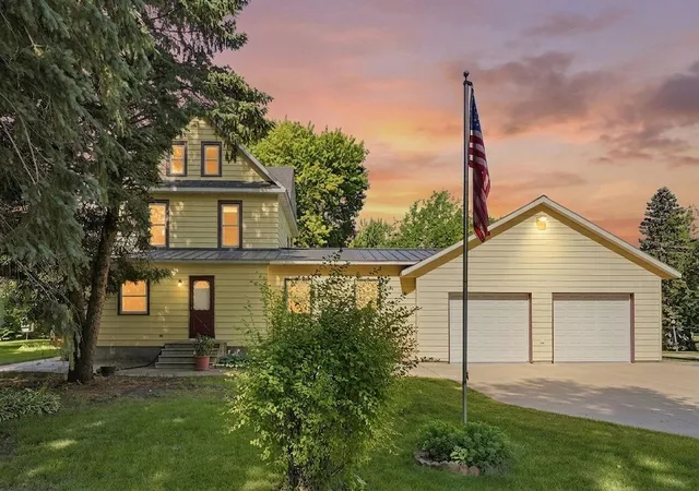 Homes for sale in Hector, MN | 120 3rd St W, Hector, MN 55342 | MLS# 7096388