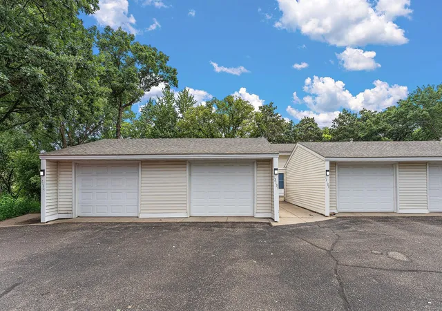 Homes for sale in Coon Rapids, MN | 12131 Drake St Nw, Coon Rapids, MN 55448 | MLS# 7096397