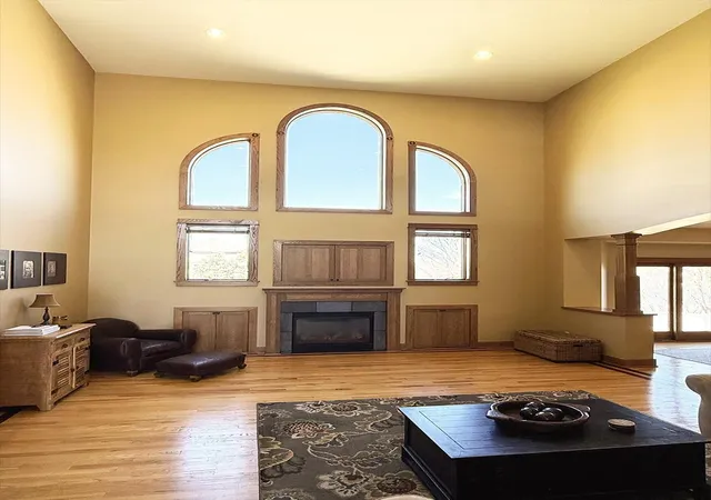 Photo 3 of Sale Pending at 1633 Dupre Rd, Hugo, MN 55038 | MLS# 7096409 | Listing updated on 2026-08-29