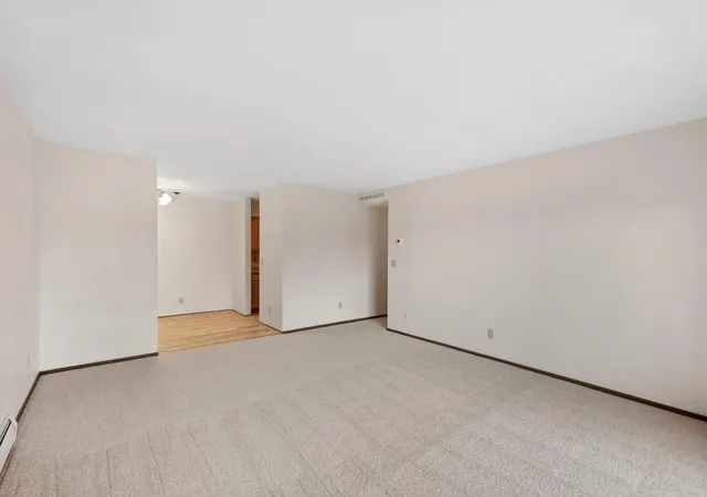 4th image of 450 Frd Rd, St. Louis Park, MN 55426