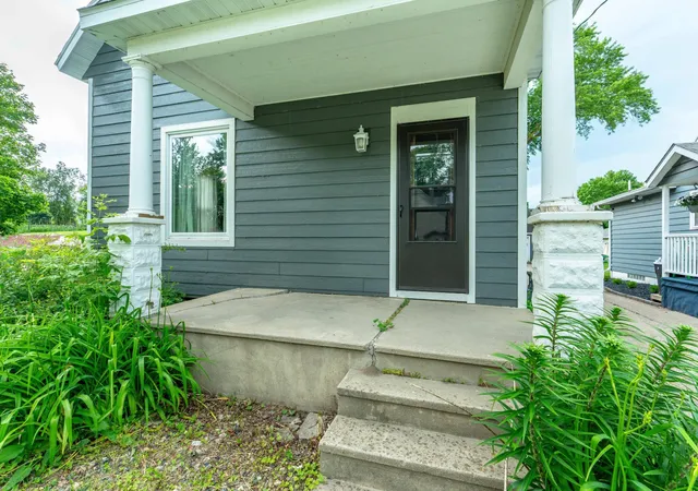 Homes for sale in Pelican Rapids, MN | 200 1st St Nw, Pelican Rapids, MN 56572 | MLS# 7096435