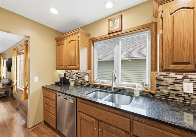 Homes for sale in Eagan, MN | 4658 Wildwood St, Eagan, MN 55122 | MLS# 7096443