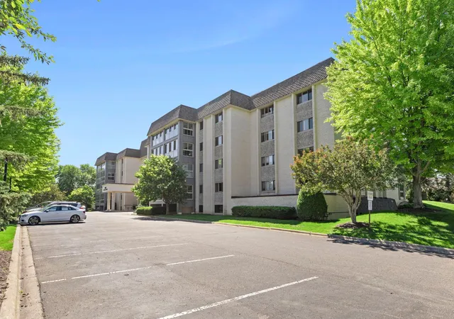 Homes for sale in Edina, MN | 4075 W 51st St #204, Edina, MN 55424 | MLS# 7096450