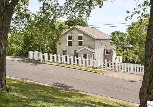 Homes for sale in Duluth, MN | 24 S Cascade St, Duluth, MN 55806 | MLS# 7096467