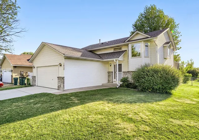 Homes for sale in Stillwater, MN | 1432 Benson Blvd W, Stillwater, MN 55082 | MLS# 7096472