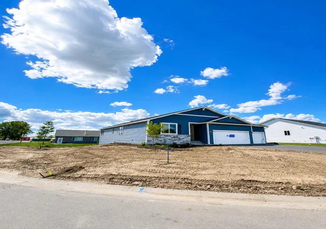 Homes for sale in New Richmond, WI | 1349 Orchid Wy, New Richmond, WI 54017 | MLS# 7096500