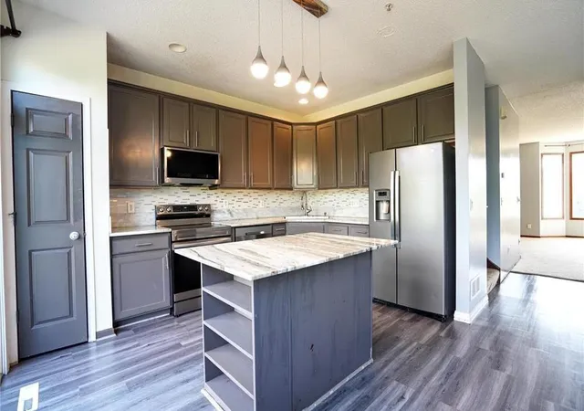 4th image of 514 Huset Pkwy Ne, Minneapolis, MN 55421 | MLS# 7096558