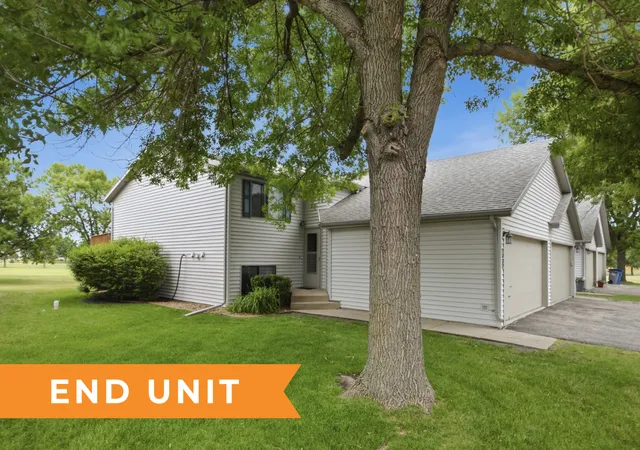 Photo 1 of Single family home for sale at 2830 32nd Street S, Moorhead, MN 56560 | MLS# 7096560 | Listing updated on 2026-10-06