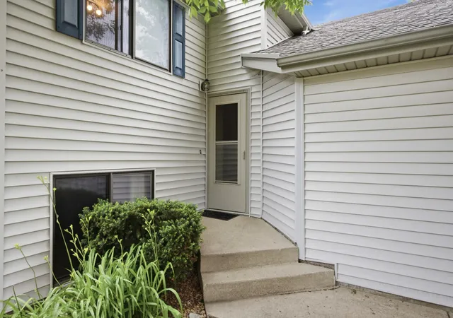 Homes for sale in Moorhead, MN | 2830 32Nd St S, Moorhead, MN 56560 | MLS# 7096560