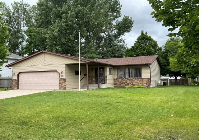Homes for sale in Moorhead, MN | 3511 13th St S, Moorhead, MN 56560 | MLS# 7096583