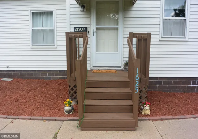 3rd image of 1625 Hennepin Ave N, Glencoe, MN 55336 | MLS# 7096589