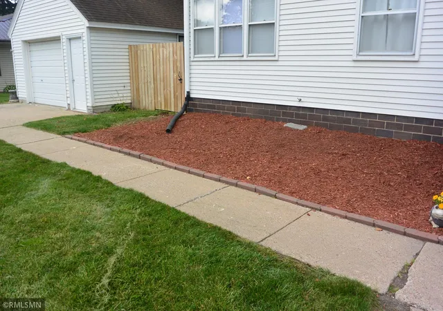 4th image of 1625 Hennepin Ave N, Glencoe, MN 55336 | MLS# 7096589