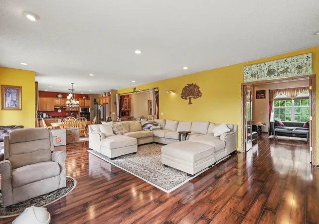 3rd image of 6452 Pheasant Hills Dr, Hugo, MN 55038 | MLS# 7096592