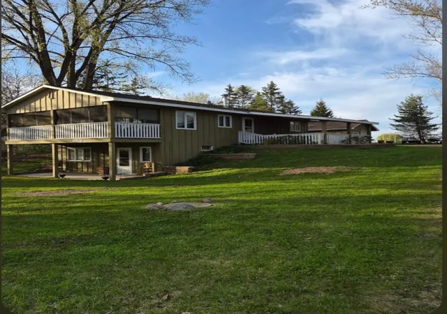 1st image of 8526 253rd St, Forest Lake, MN 55025 | MLS# 7096599