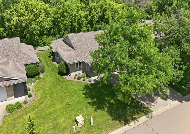 Homes for sale in Stillwater, MN | 724 Victoria Ct, Stillwater, MN 55082 | MLS# 7096609