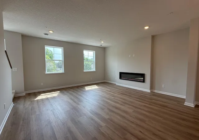 3rd image of 13624 Willow Dr, Rogers, MN 55374 | MLS# 7096612
