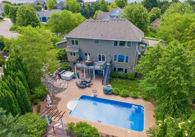 4th image of 3049 Fairway Dr, Chaska, MN 55318 | MLS# 7096668
