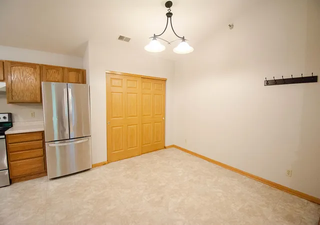 2nd image of 1876 Deerhaven Ln Ne #2, Rochester, MN 55906 | MLS# 7096704