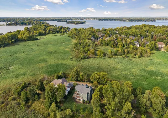 Photo 2 of Single family home for sale at 27125 Marsh Pointe Ct, Shorewood, MN 55331 | MLS# 7096705 | Listing updated on 2026-10-18