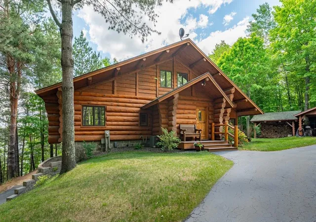 2nd image of 38020 Blueridge Dr, Grand Rapids, MN 55744 | MLS# 7096713