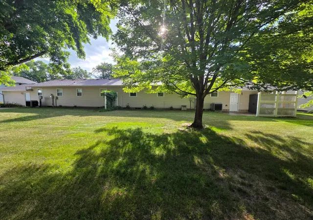 Homes for sale in Oakes, ND | 119 & 121 14Th St N, Oakes, ND 58474 | MLS# 7096715