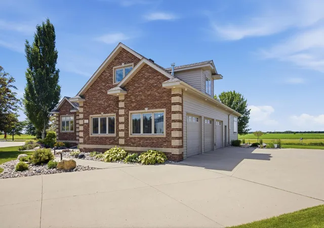 5th image of 4847 2Nd St Sw, Moorhead, MN 56560 | MLS# 7096725
