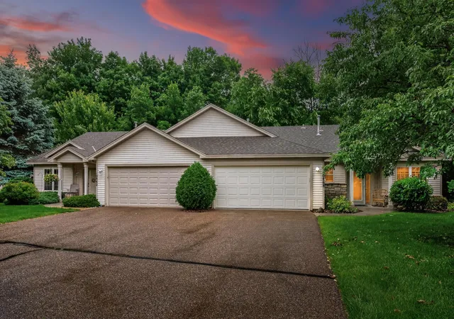 Homes for sale in Chisago City, MN | 10868 Woodland Dr, Chisago City, MN 55013 | MLS# 7096793
