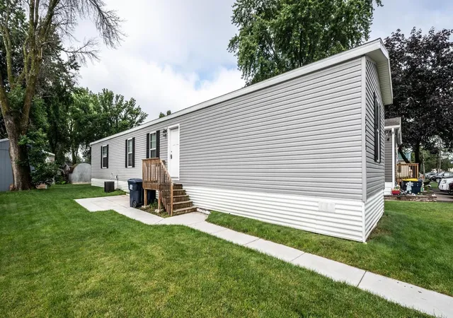 Homes for sale in Farmington, MN | 5845 176Th St W St W #344, Farmington, MN 55024 | MLS# 7096821