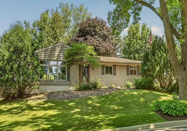1st image of 523 21st St Ne, Rochester, MN 55906 | MLS# 7096847