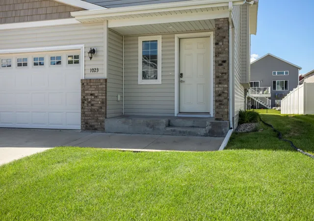 Homes for sale in West Fargo, ND | 1023 29Th Ave W, West Fargo, ND 58078 | MLS# 7096881