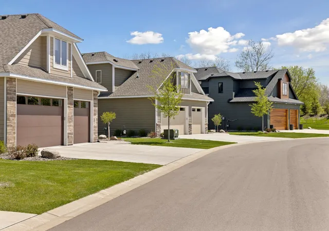 5th image of 2535 110Th Ct, Minneapolis, MN 55449 | MLS# 7096893