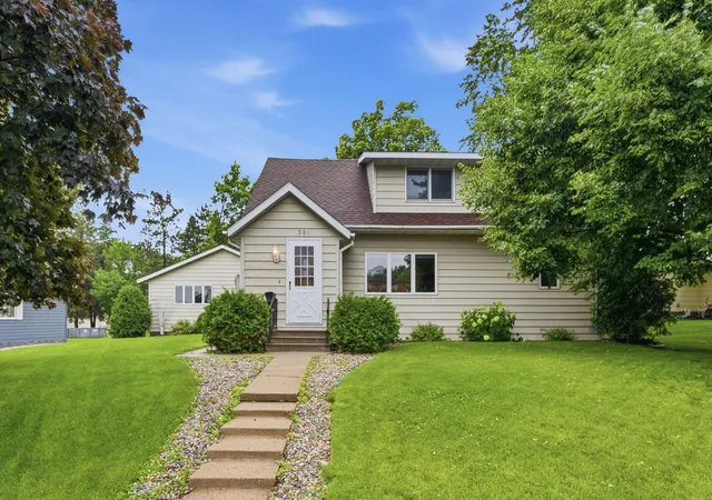 2nd image of 309 5th Ave Se, Melrose, MN 56352 | MLS# 7096943
