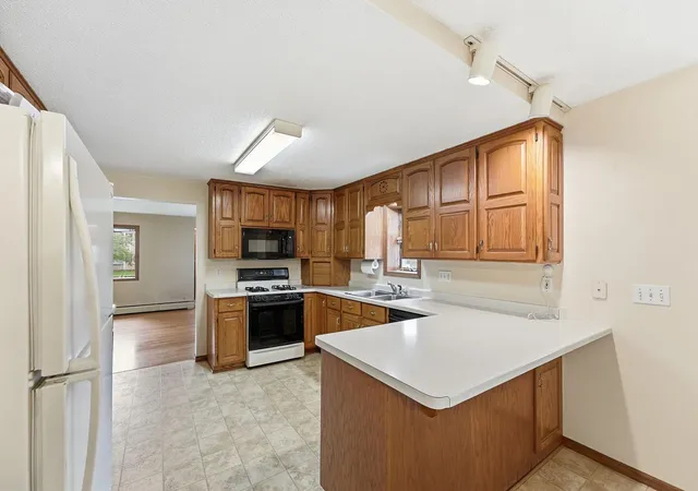 Photo 4 of Sale Pending at 309 5th Avenue SE, Melrose, MN 56352 | MLS# 7096943 | Listing updated on 2026-09-25