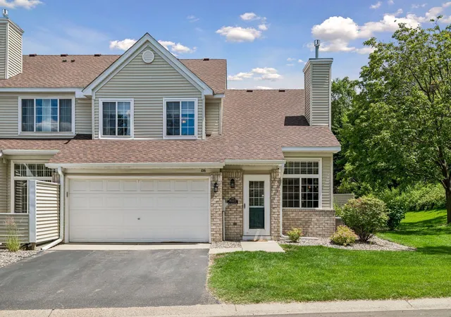 Homes for sale in Burnsville, MN | 15333 Greenhaven Ln #106, Burnsville, MN 55306 | MLS# 7096957