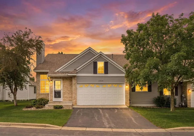 Homes for sale in Apple Valley, MN | 13024 Garrett Ln, Apple Valley, MN 55124 | MLS# 7096960