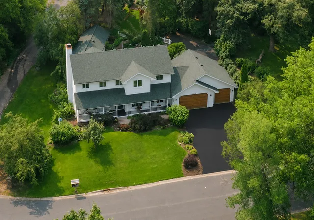 1st image of 1364 Chatterton Ct, Saint Paul, MN 55123 | MLS# 7096992