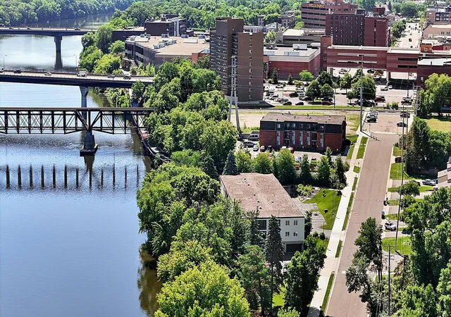 Listing Photo 2 - Condo for sale in building located at 230 5th Ave N, St. Cloud, MN 56303 - Unit #C5