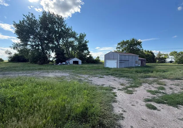 9th image of 305 Roberts St, Webster, ND 58382 | MLS# 7097020