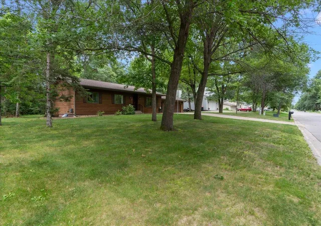 Homes for sale in Brainerd, MN | 2009 Crestview Ln, Brainerd, MN 56401 | MLS# 7097058