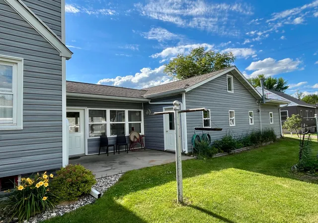 Homes for sale in Wabasso, MN | 761 Main St, Wabasso, MN 56293 | MLS# 7097091