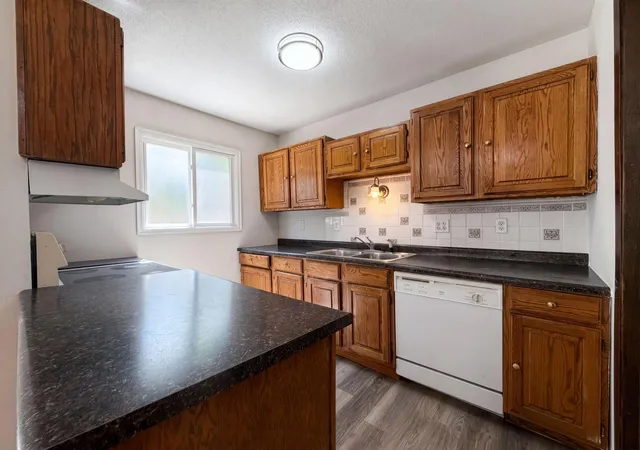 Photo 2 of Single family home for sale at 13637 Heather Hills Dr, Burnsville, MN 55337 | MLS# 7097097 | Listing updated on 2026-09-17